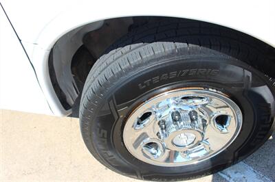 2020 Chevrolet Express LT 3500 - Photo 30 - Euless, TX 76040