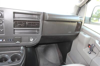 2024 Chevrolet Express LT 3500 - Photo 21 - Euless, TX 76040