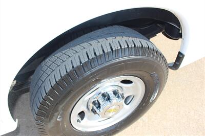 2024 Chevrolet Express LT 3500 - Photo 31 - Euless, TX 76040