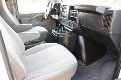 2024 Chevrolet Express LT 3500 - Photo 17 - Euless, TX 76040