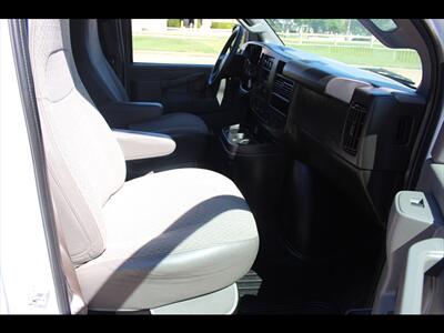 2020 Chevrolet Express LT 2500   - Photo 18 - Euless, TX 76040