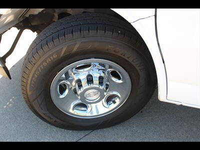2020 Chevrolet Express LT 2500   - Photo 24 - Euless, TX 76040