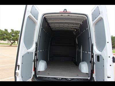 2025 Mercedes-Benz Sprinter 2500   - Photo 8 - Euless, TX 76040