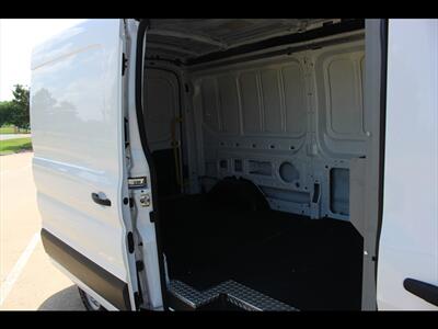 2022 Ford Transit 250   - Photo 15 - Euless, TX 76040