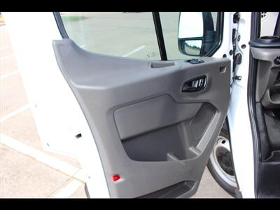 2022 Ford Transit 250   - Photo 19 - Euless, TX 76040