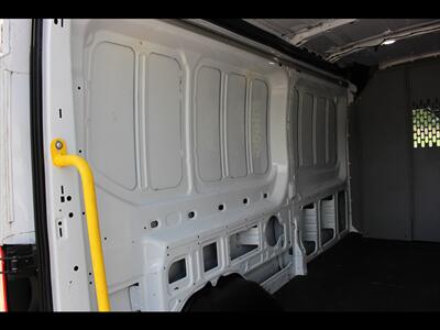 2022 Ford Transit 250   - Photo 11 - Euless, TX 76040