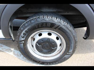 2022 Ford Transit 250   - Photo 26 - Euless, TX 76040