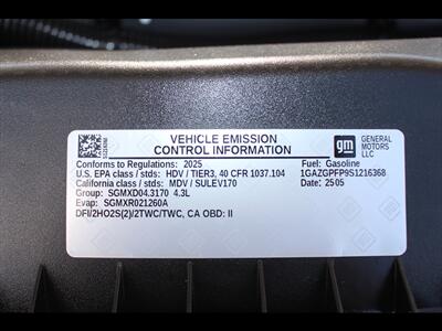 2025 Chevrolet Express LT 3500   - Photo 35 - Euless, TX 76040