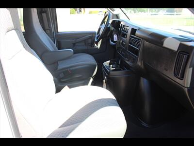 2025 Chevrolet Express LS 3500   - Photo 19 - Euless, TX 76040