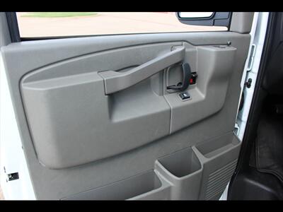 2025 Chevrolet Express LS 3500   - Photo 28 - Euless, TX 76040