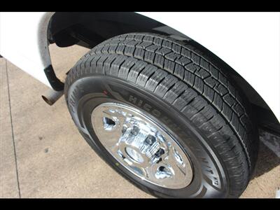 2018 Chevrolet Express LS 2500   - Photo 36 - Euless, TX 76040