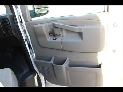 2017 Chevrolet Express 2500   - Photo 18 - Euless, TX 76040