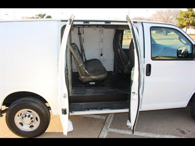 2017 Chevrolet Express 2500   - Photo 16 - Euless, TX 76040