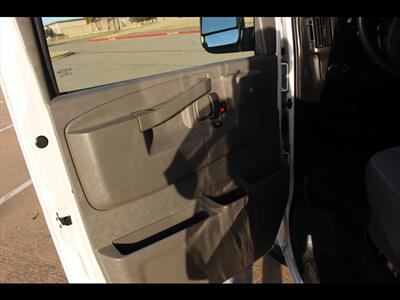 2017 Chevrolet Express 2500   - Photo 20 - Euless, TX 76040
