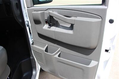 2025 Chevrolet Express LS 3500 - Photo 20 - Euless, TX 76040