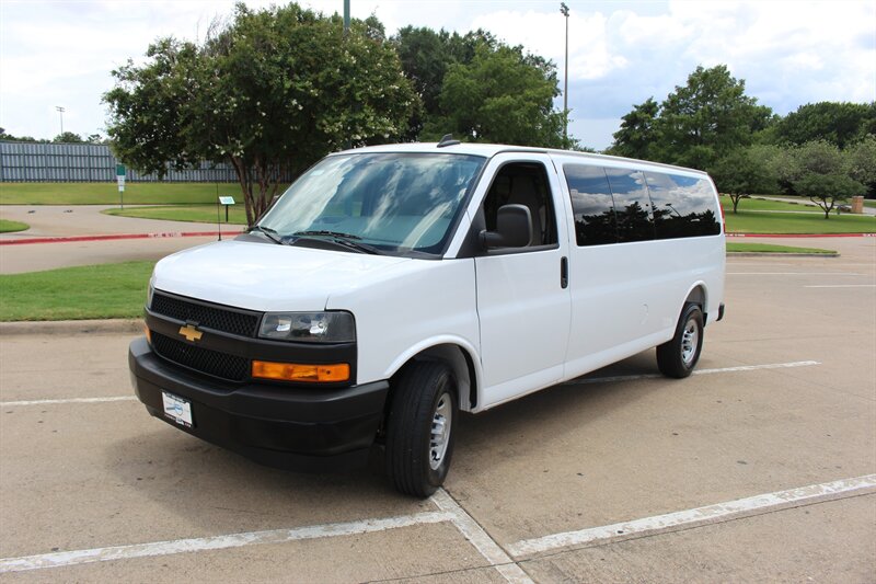 2025 Chevrolet Express LS 3500  