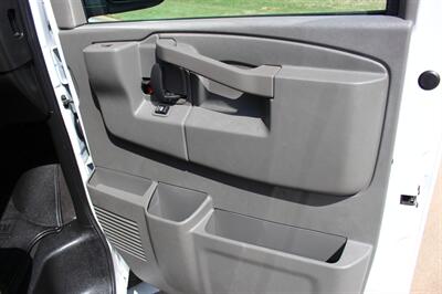 2025 Chevrolet Express LS 3500 - Photo 26 - Euless, TX 76040