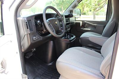 2025 Chevrolet Express LS 3500 - Photo 27 - Euless, TX 76040
