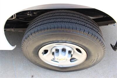 2025 Chevrolet Express LS 3500 - Photo 34 - Euless, TX 76040