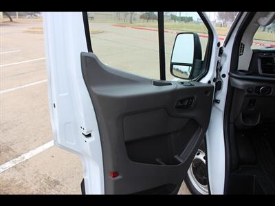 2021 Ford Transit 250   - Photo 22 - Euless, TX 76040