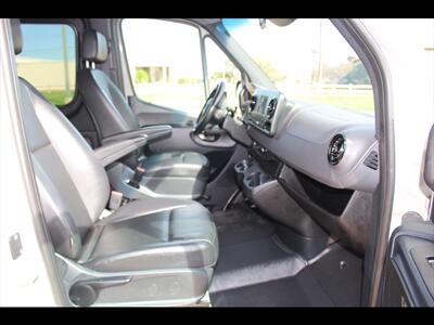 2022 Mercedes-Benz Sprinter 2500   - Photo 20 - Euless, TX 76040