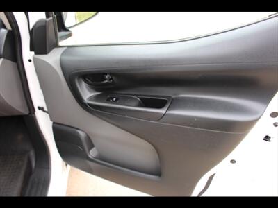2016 Nissan NV200 S - Photo 23 - Euless, TX 76040