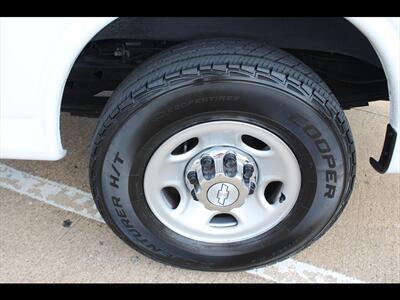 2020 Chevrolet Express LT 2500   - Photo 19 - Euless, TX 76040