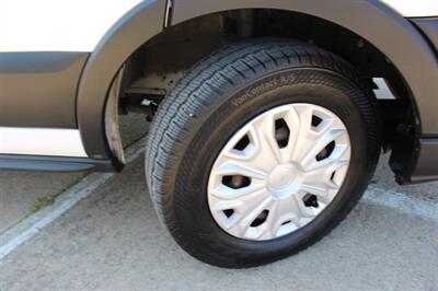 2021 Ford Transit 250   - Photo 31 - Euless, TX 76040