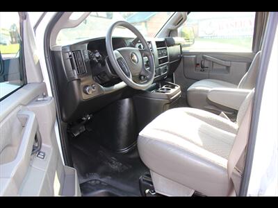 2022 Chevrolet Express LS 3500   - Photo 18 - Euless, TX 76040