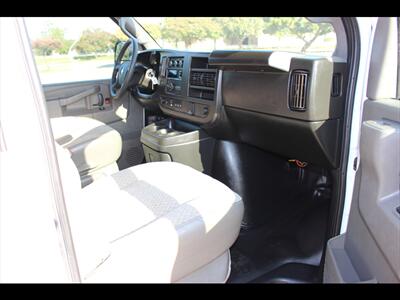 2022 Chevrolet Express LS 3500   - Photo 16 - Euless, TX 76040