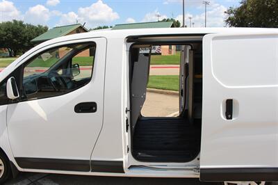 2019 Nissan NV200 SV - Photo 16 - Euless, TX 76040