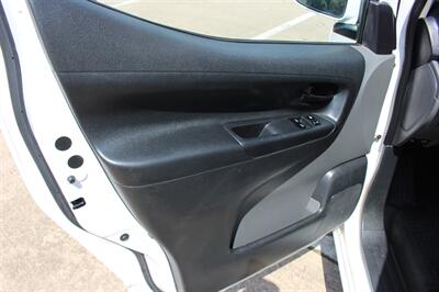 2019 Nissan NV200 SV - Photo 25 - Euless, TX 76040