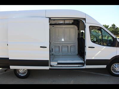 2023 Ford Transit 250   - Photo 10 - Euless, TX 76040