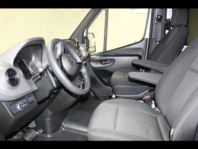 2025 Mercedes-Benz Sprinter 2500   - Photo 16 - Euless, TX 76040