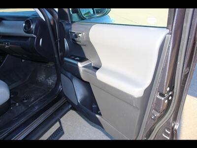 2023 Toyota Tacoma SR5 V6   - Photo 16 - Euless, TX 76040