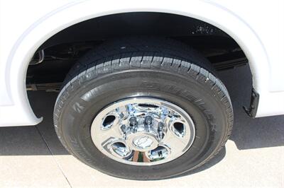 2016 Chevrolet Express LT 3500   - Photo 34 - Euless, TX 76040