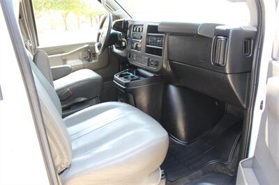 2016 Chevrolet Express LT 3500   - Photo 22 - Euless, TX 76040