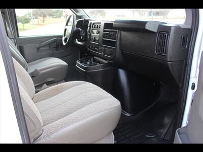 2024 Chevrolet Express LT 3500   - Photo 22 - Euless, TX 76040