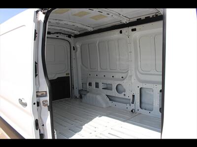 2024 Ford Transit 250   - Photo 16 - Euless, TX 76040