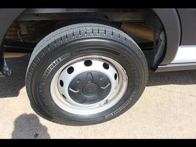 2024 Ford Transit 250   - Photo 27 - Euless, TX 76040