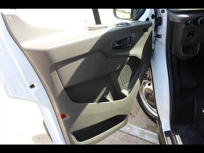 2024 Ford Transit 250   - Photo 19 - Euless, TX 76040
