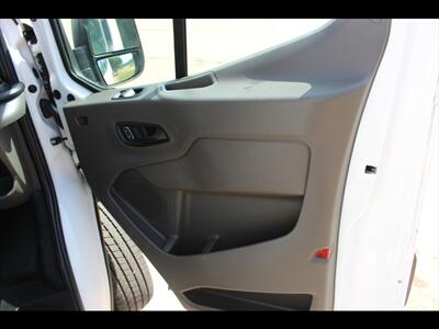 2024 Ford Transit 250   - Photo 17 - Euless, TX 76040