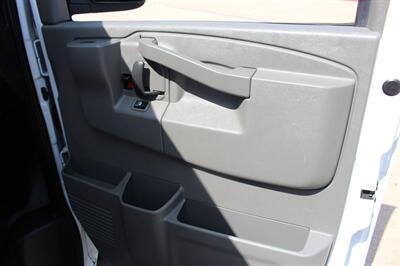 2021 Chevrolet Express 2500   - Photo 18 - Euless, TX 76040