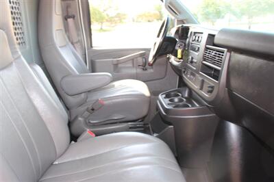 2021 Chevrolet Express 2500   - Photo 17 - Euless, TX 76040