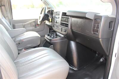 2021 Chevrolet Express 2500   - Photo 16 - Euless, TX 76040