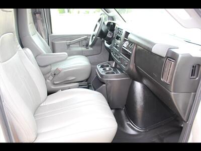 2018 Chevrolet Express 2500   - Photo 18 - Euless, TX 76040