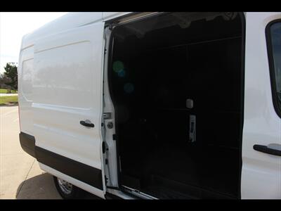 2022 Ford Transit 250   - Photo 23 - Euless, TX 76040