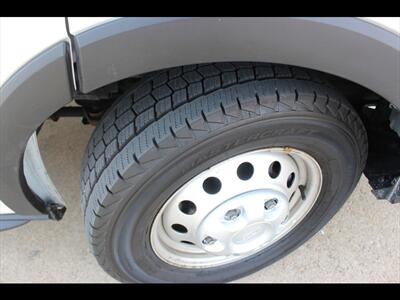 2022 Ford Transit 250   - Photo 34 - Euless, TX 76040