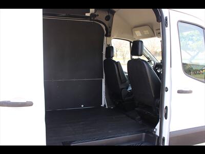 2022 Ford Transit 250   - Photo 22 - Euless, TX 76040