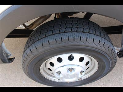 2022 Ford Transit 250   - Photo 33 - Euless, TX 76040